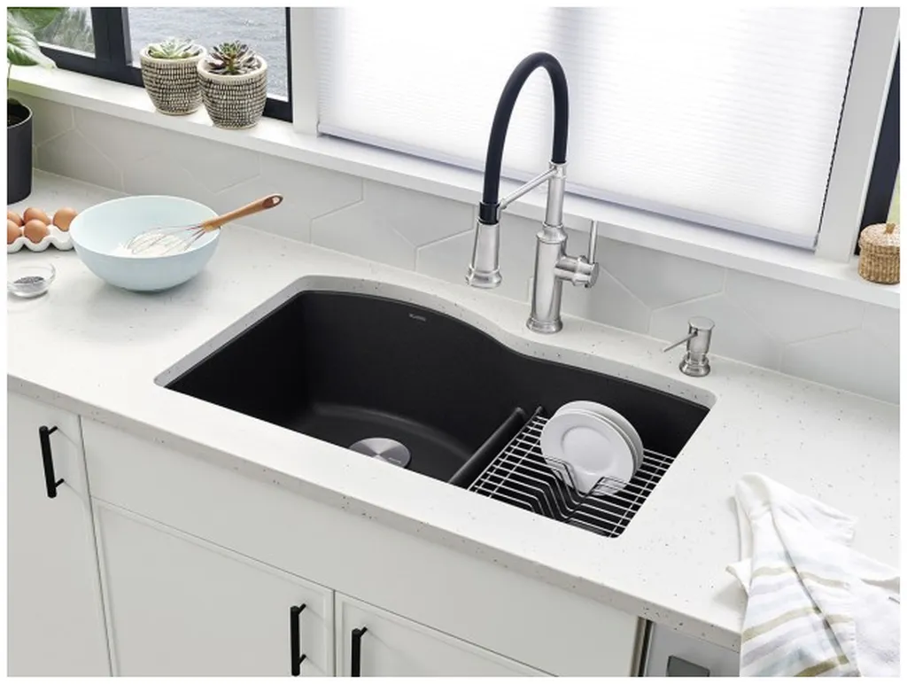 Low Divider Double Bowl Sink